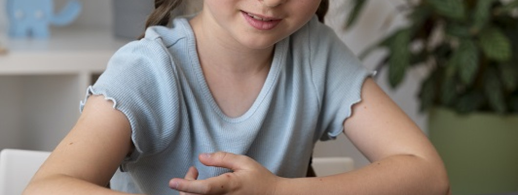 Düşünme Becerileri Gelişiminin Erken Çocukluk Y̧aşlarında Geliştirilmesi